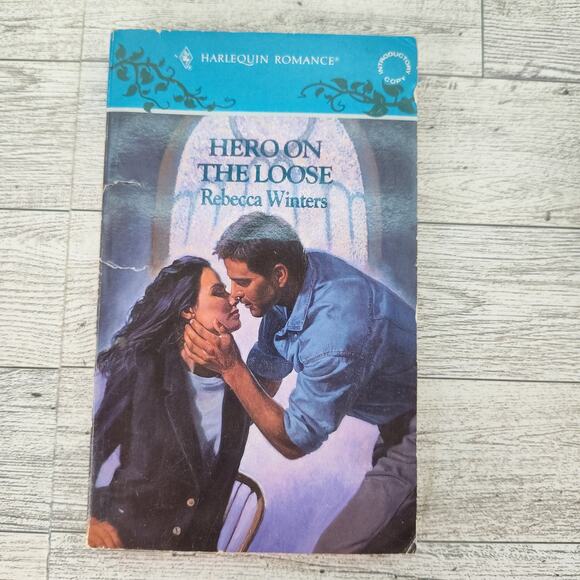 Hero on the Loose by Rebecca Winters‎ 1993 Harlequin Romance First Edition PB - Picture 9 of 10